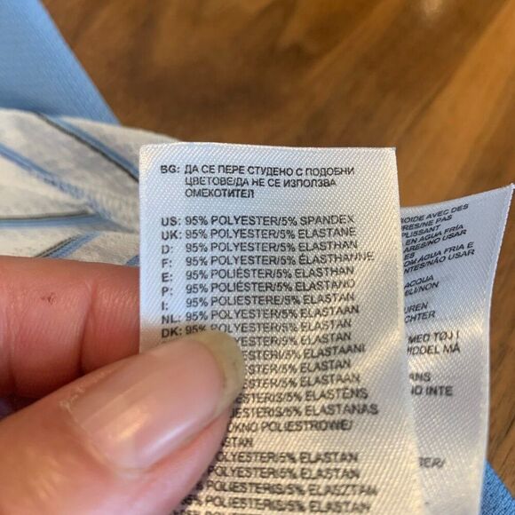 Adidas women's golf/tennis/pickle ball classic sleeveless polo shirt, EUC, Sz S - Picture 4 of 12